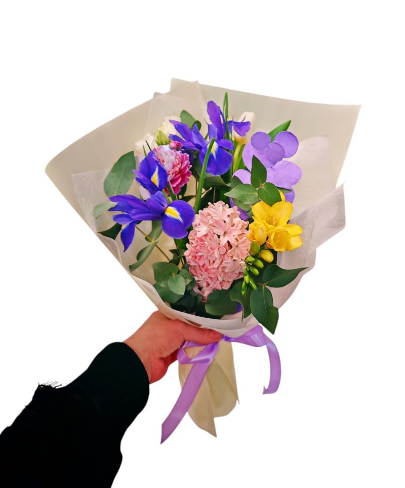 Buchet minimalist elegant cu iriși