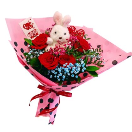 Buchet Romantic cu Plush Surpriză