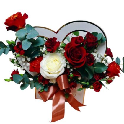 Aranjament Floral ,,Caldura iubirii"