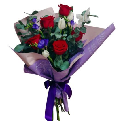 Buchet Rafinat cu Trandafiri Roșii