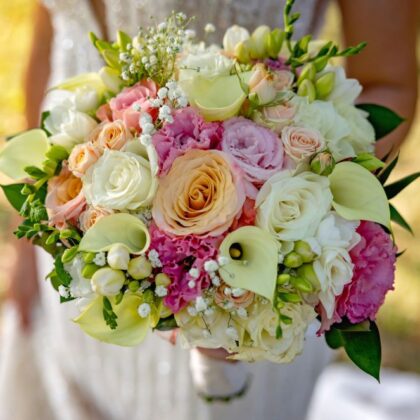 Buchet de Mireasa „Eleganță Delicată”