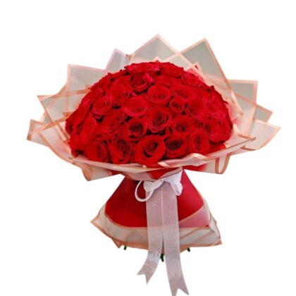 Trandafiri roșii – buchet 48 fire