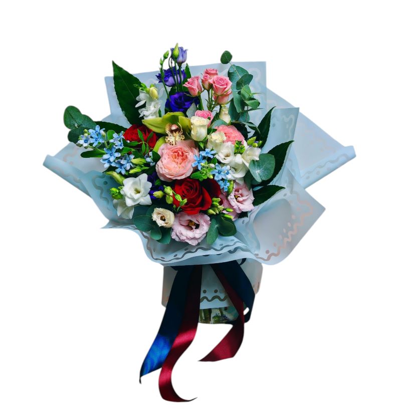 Buchet Romantic cu Flori Mixte și Orhidee