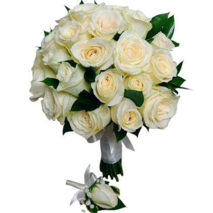 Buchet de Mireasă cu Trandafiri Albi și Ruscus