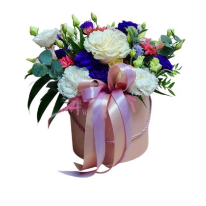 Cutie rotundă cu aranjament floral elegant