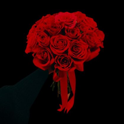 Buchet de 23 de trandafiri roșii