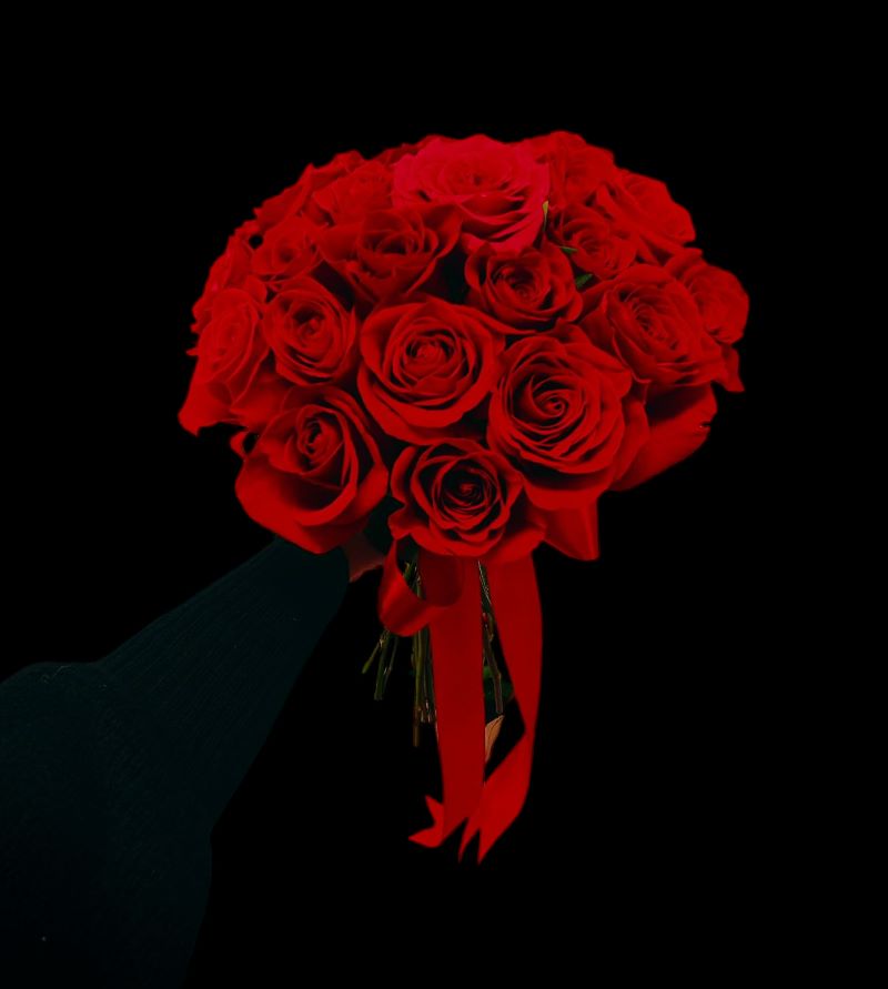 Buchet de 23 de trandafiri roșii