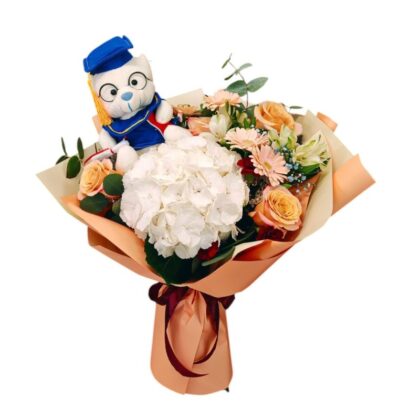 Buchet Festiv de Absolvire cu Hortensie și Trandafiri