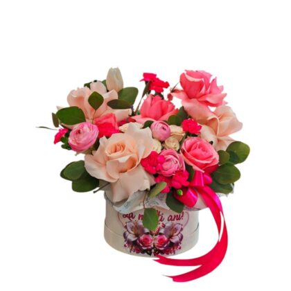 Cutie florală în nuanțe de roz pastel